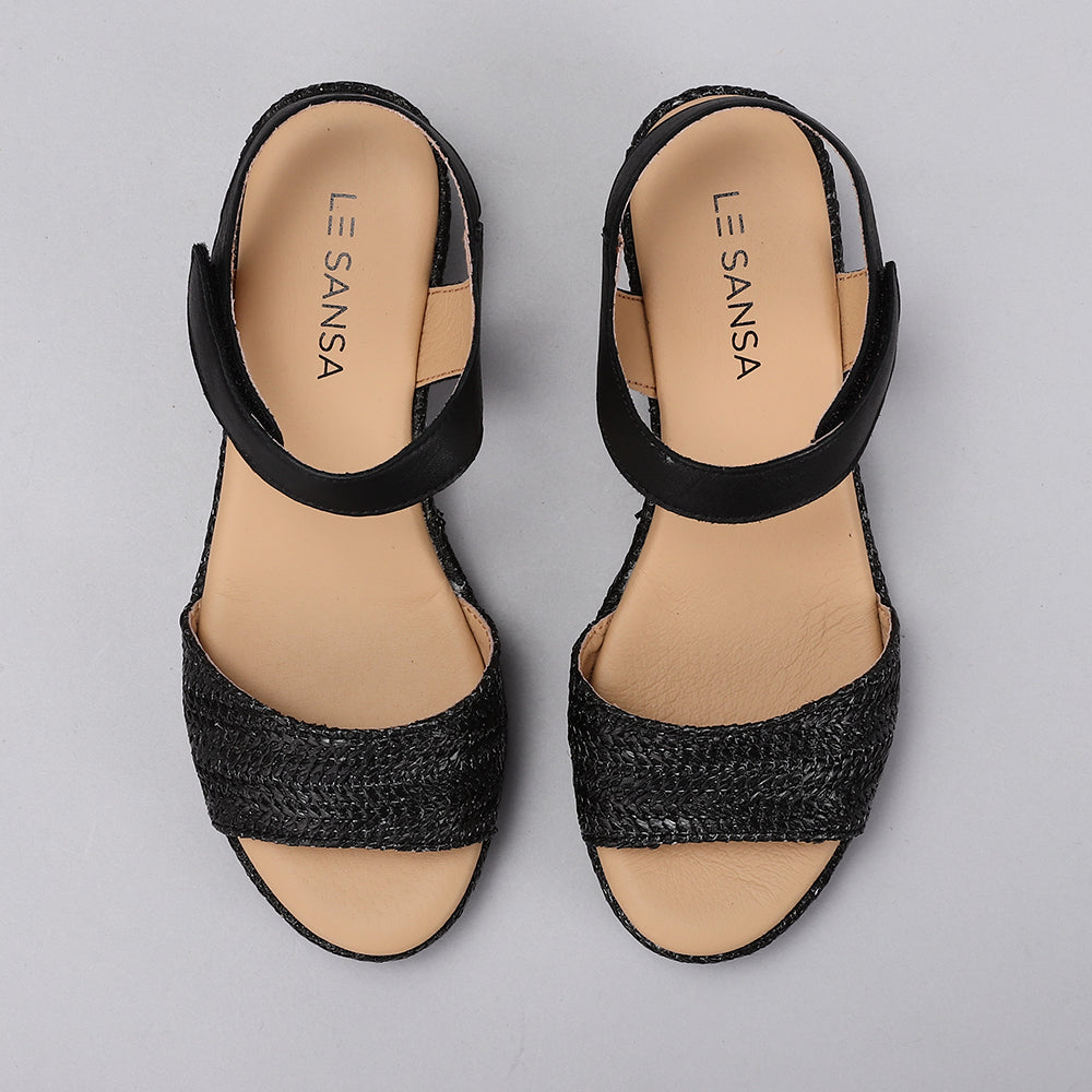 Pilia - Black - LE SANSA