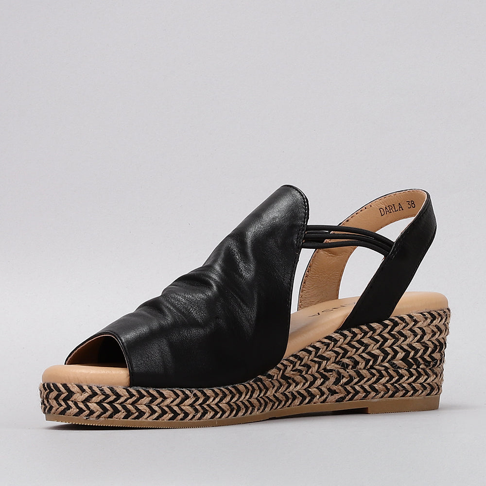 Darla - Black - LE SANSA