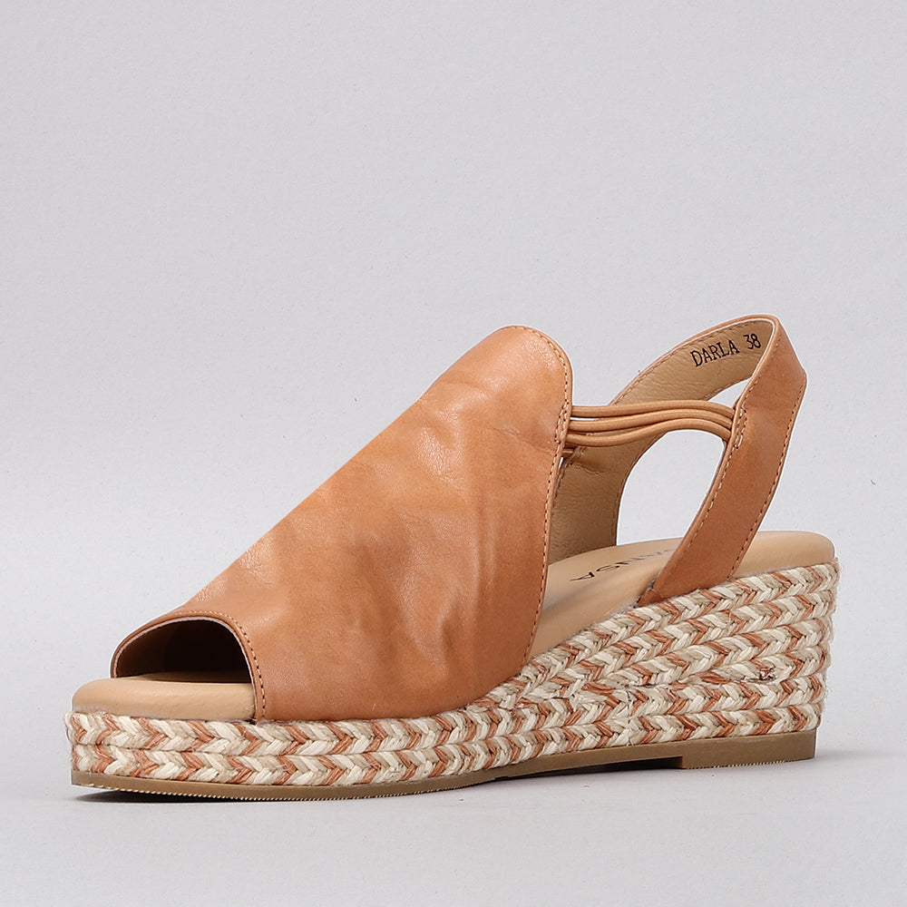 Darla - Tan - LE SANSA