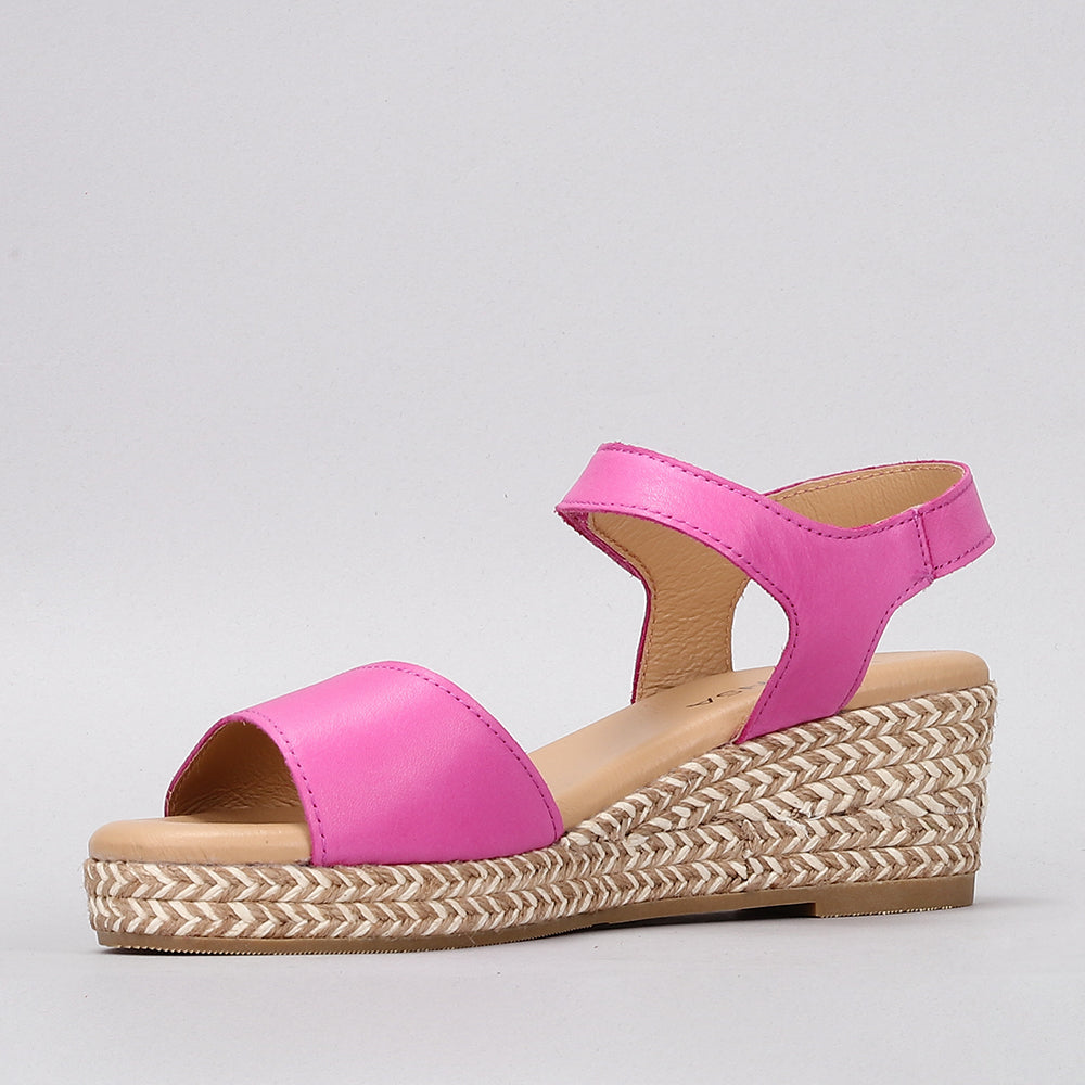 Denali - Hot Pink - LE SANSA