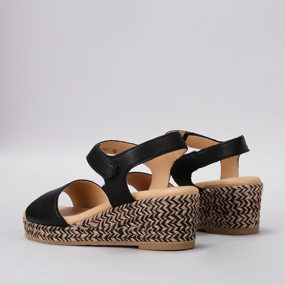 Denali - Black - LE SANSA