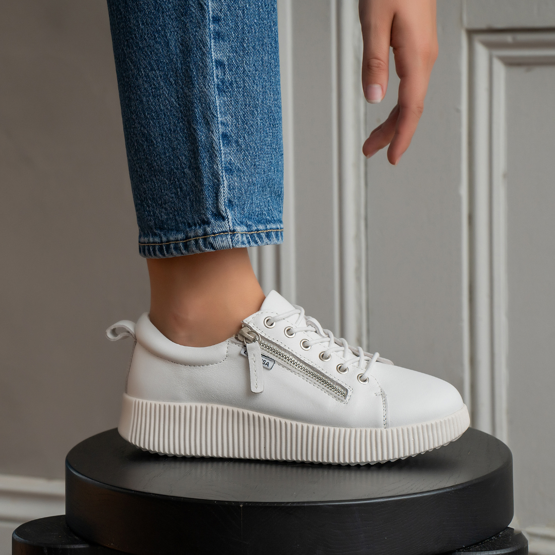 Clara - White - LE SANSA