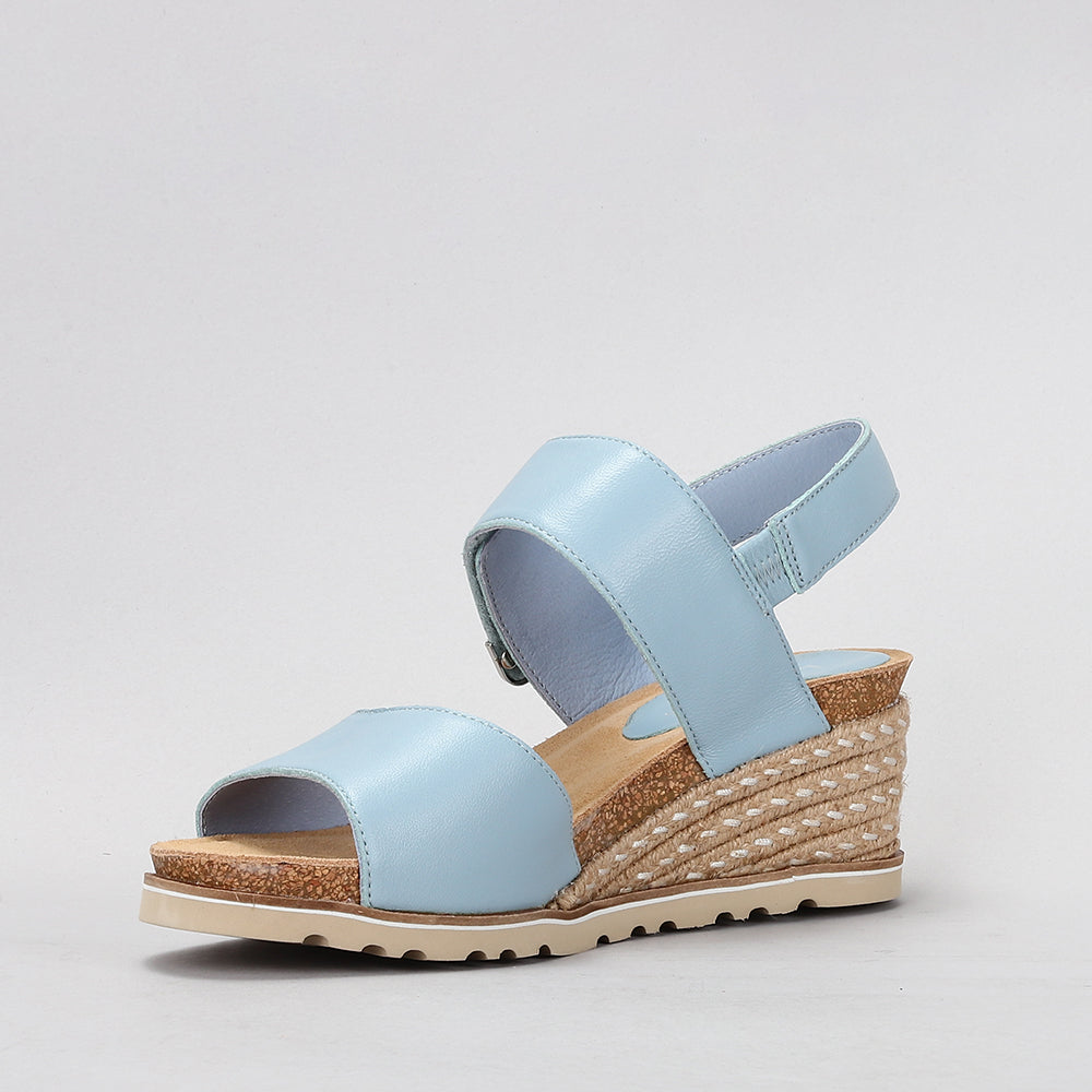 Evita - Baby Blue - LE SANSA