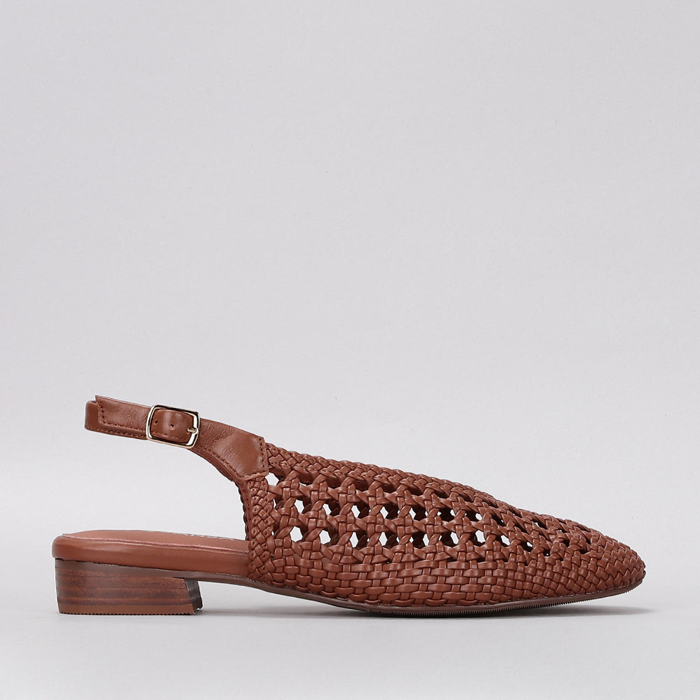 Camila - Walnut - LE SANSA