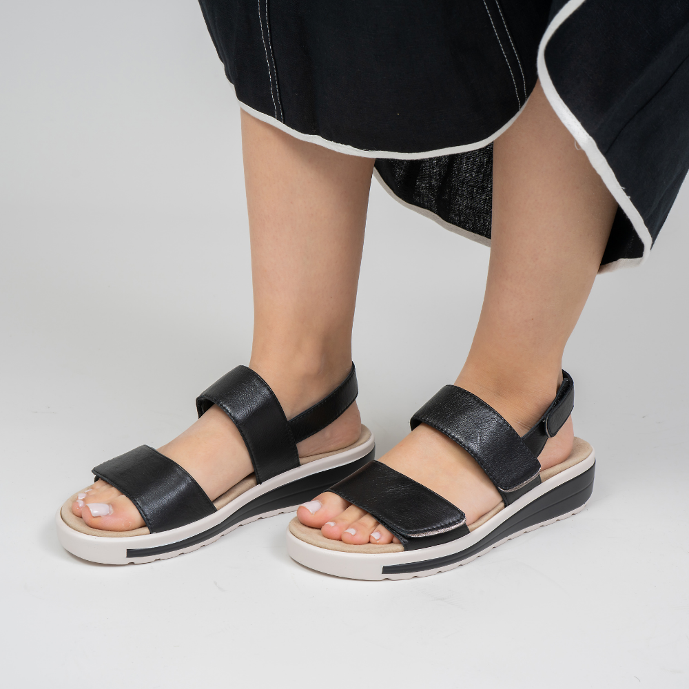 Hanza - Black - Naked Arches