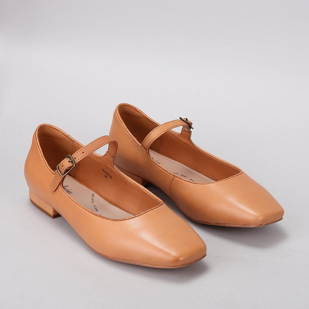 Hudson - Tan - Naked Arches