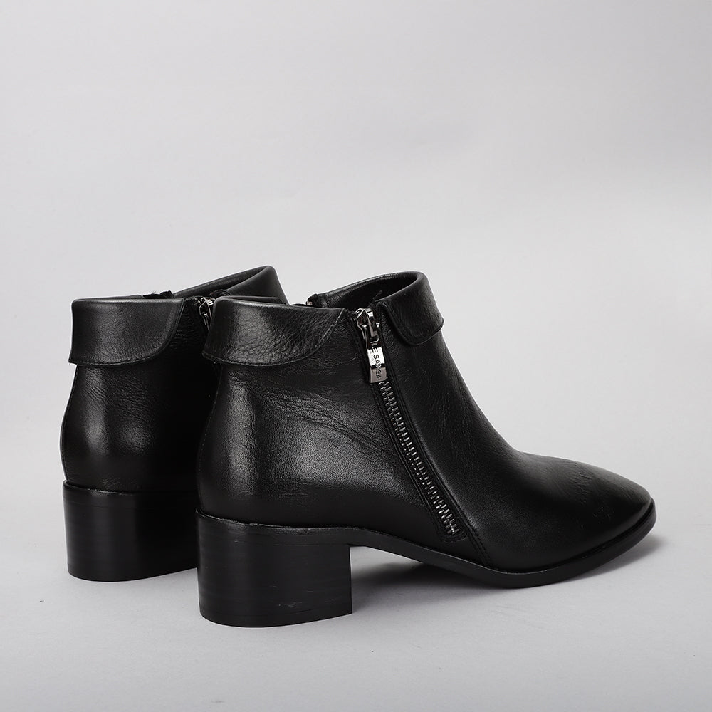 Reno - Black - LE SANSA