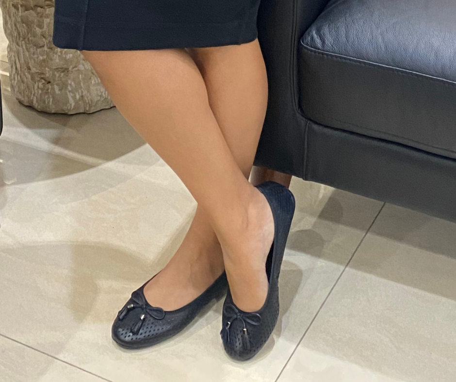 Buxom - Black - LE SANSA