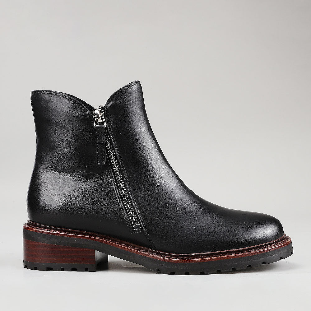 Cayla - Black - Le Sansa