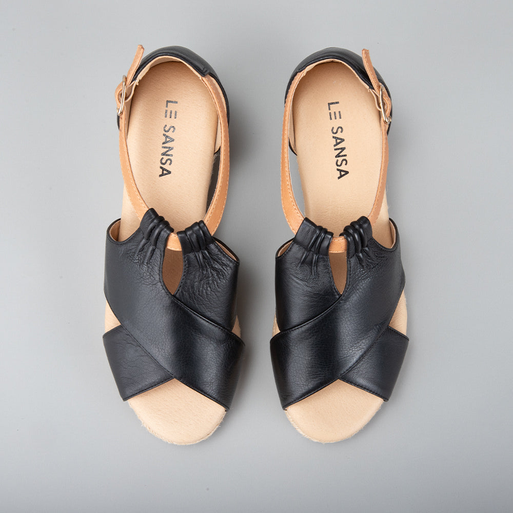 Pernia - Black