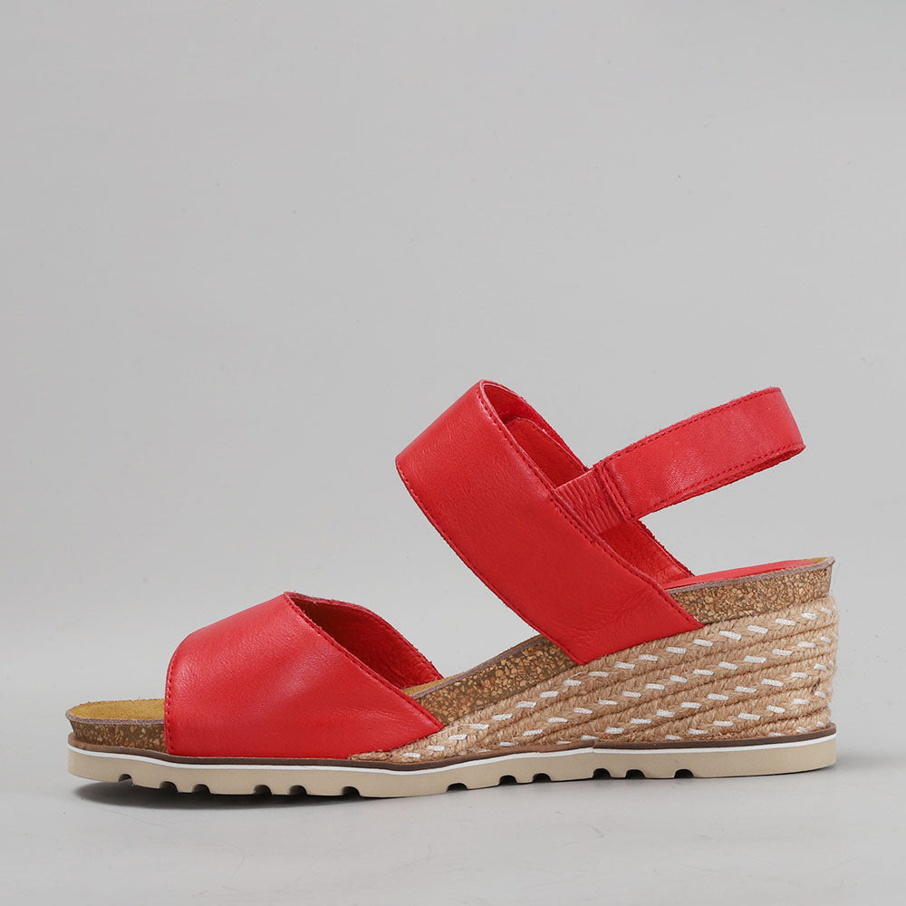 Evita - Red - LE SANSA