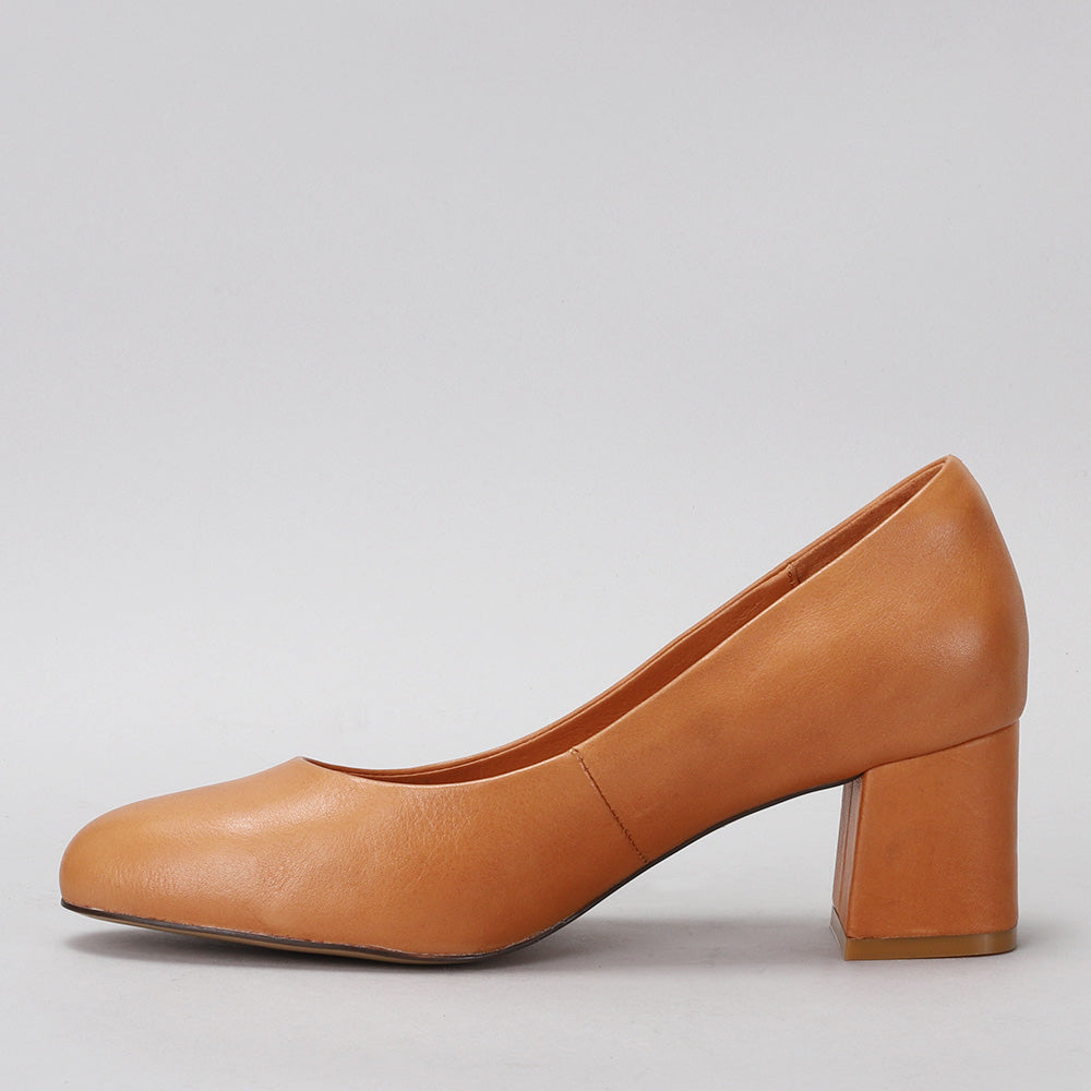 Fessa - Tan - Naked Arches