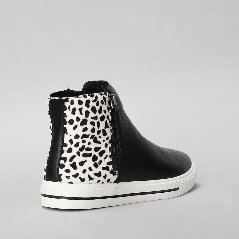 Indo - Black Snow Pony - LE SANSA