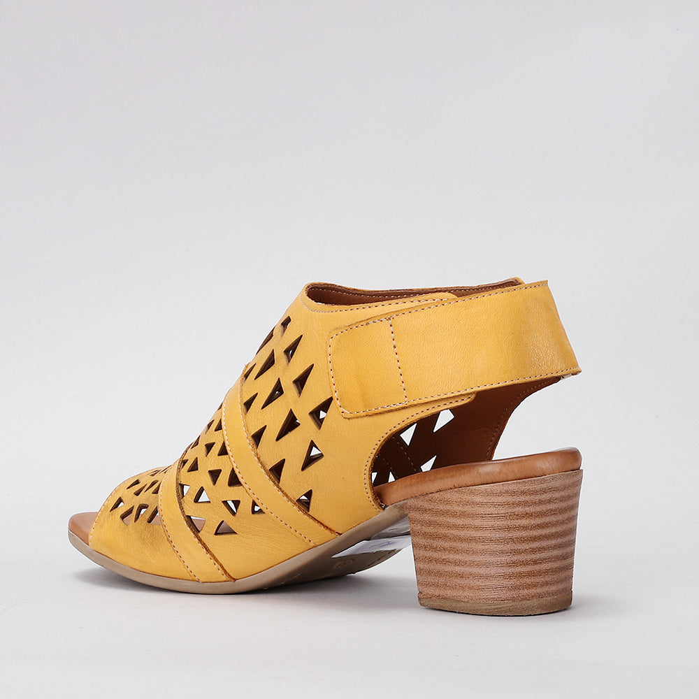 Lora - Mustard - LE SANSA