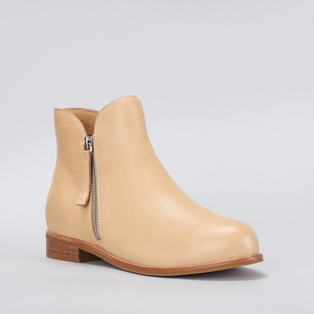 Molly 2.0 - Camel - Naked Arches