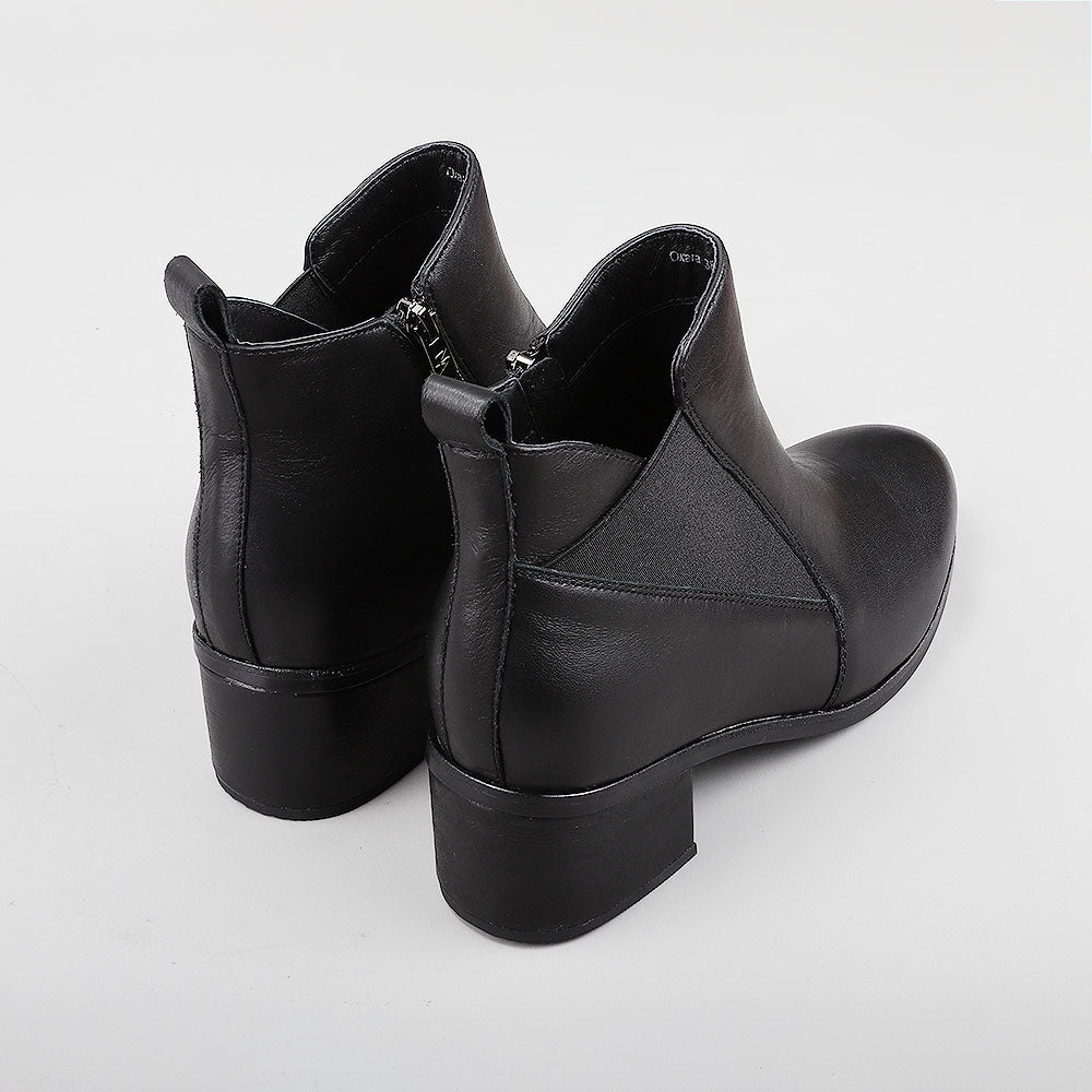 Oxara - Black - Naked Arches