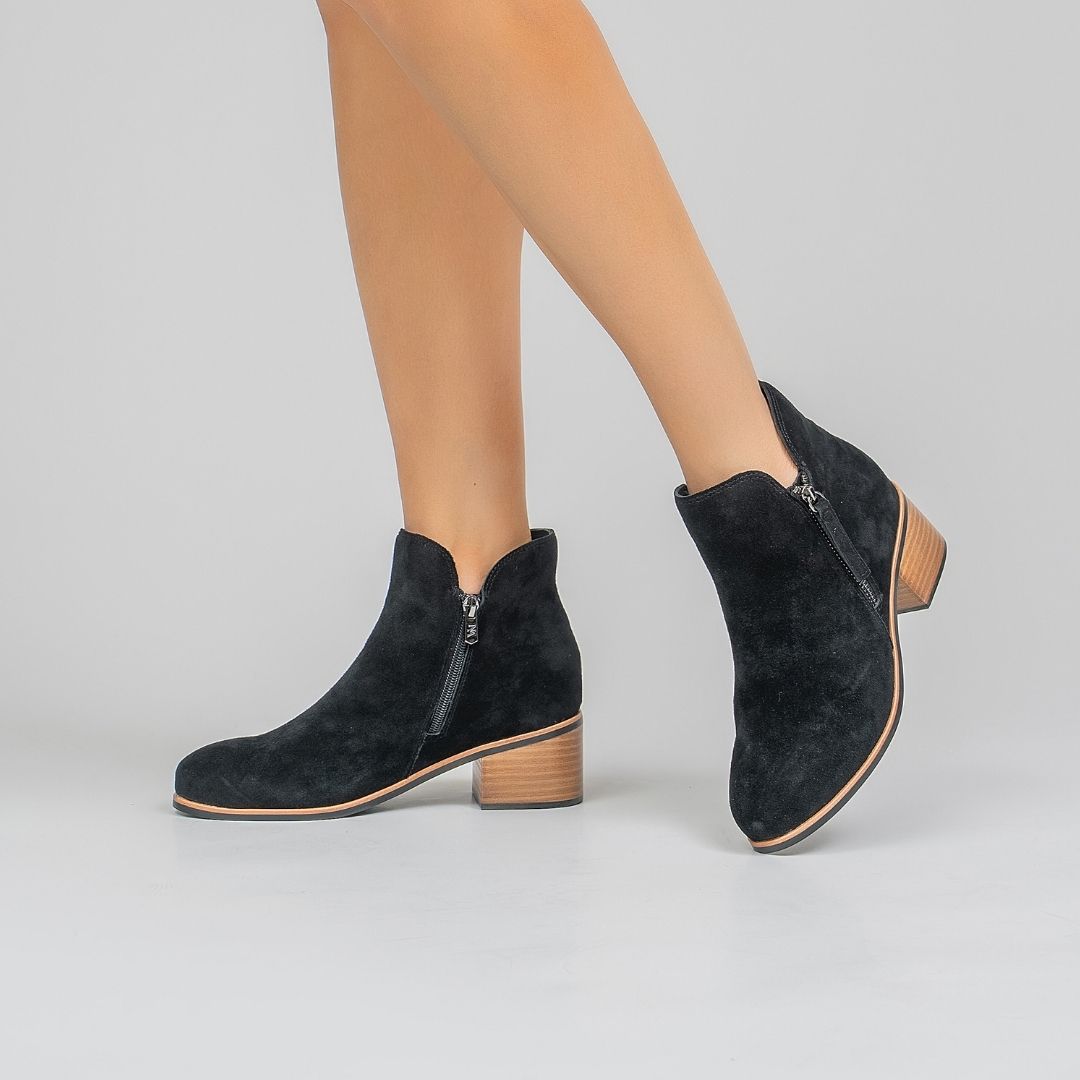 Oxley 2.0 - Black Suede - Naked Arches