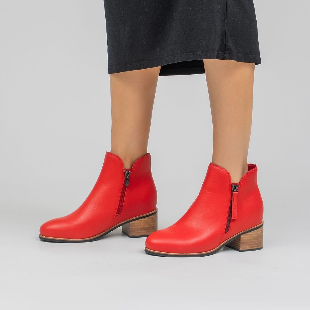 Oxley 2.0 - Red - Naked Arches