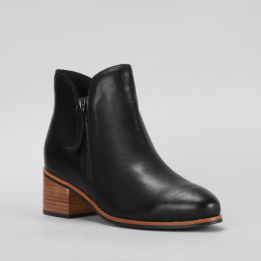 Oxley 2.0 - Black - Naked Arches