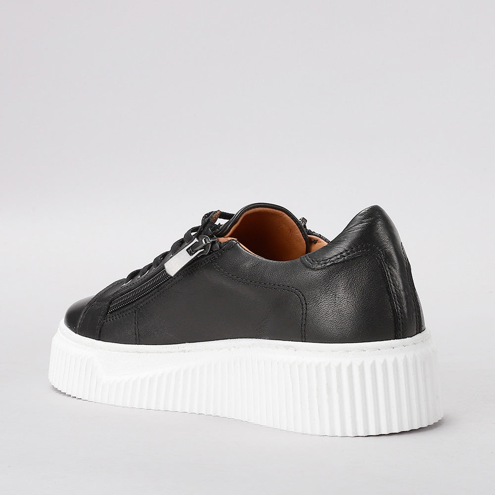 Palmer - Black - LE SANSA