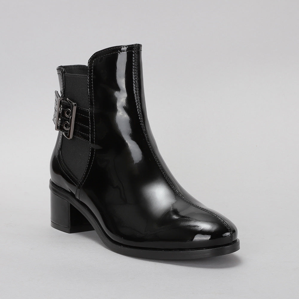 Romy - Black Patent - LE SANSA