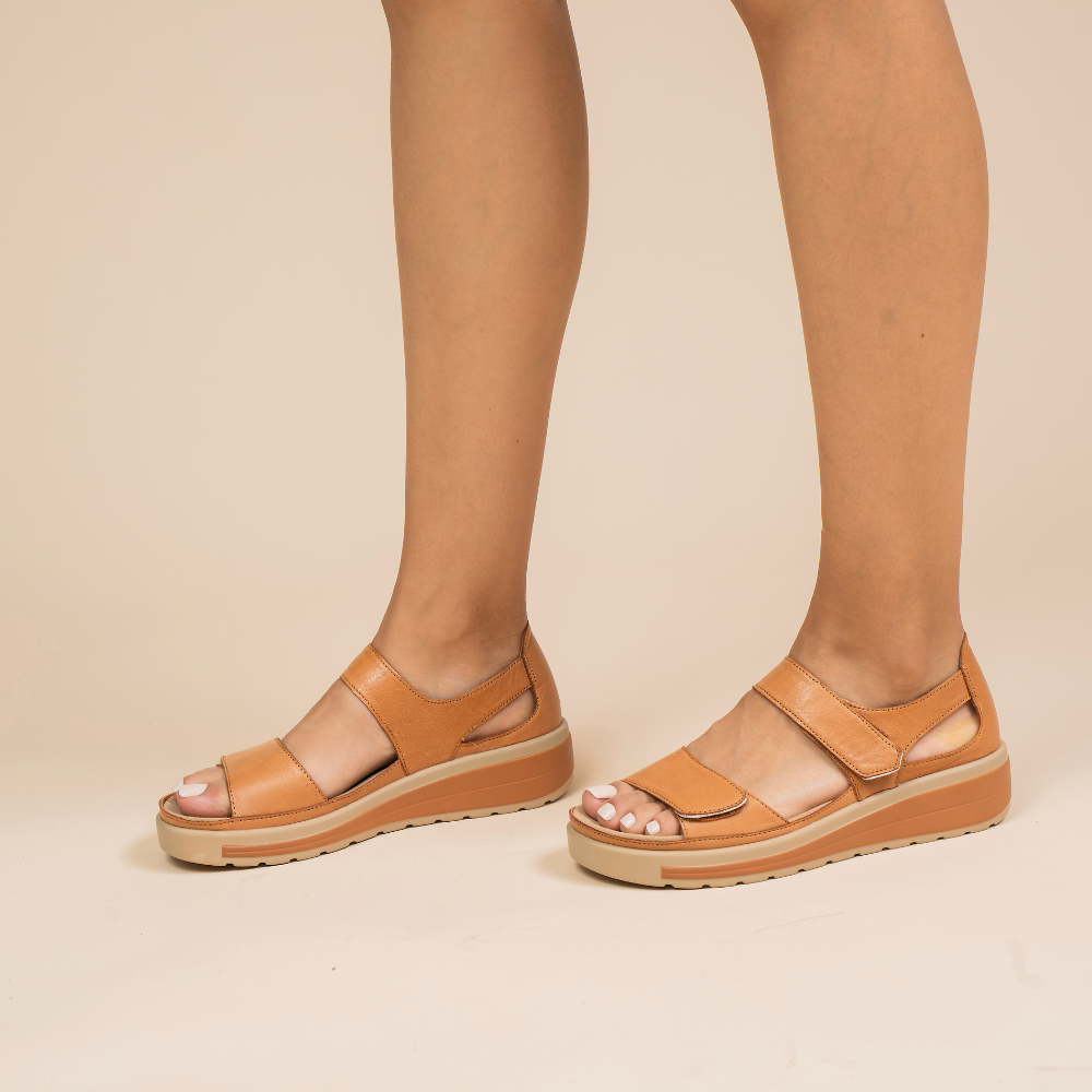 Happy - Tan/Soft Gold - Naked Arches