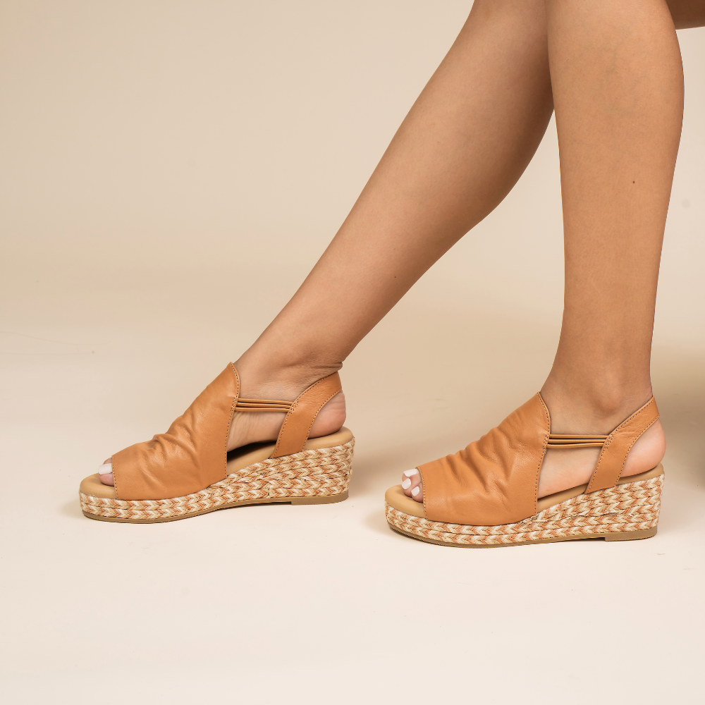 Darla - Tan - LE SANSA