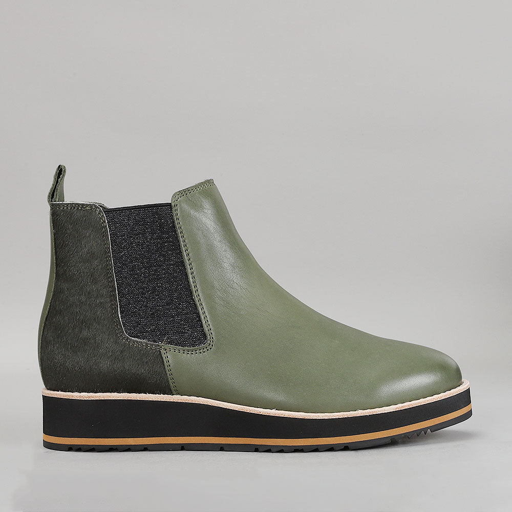 Sting - DK Olive Pony - LE SANSA