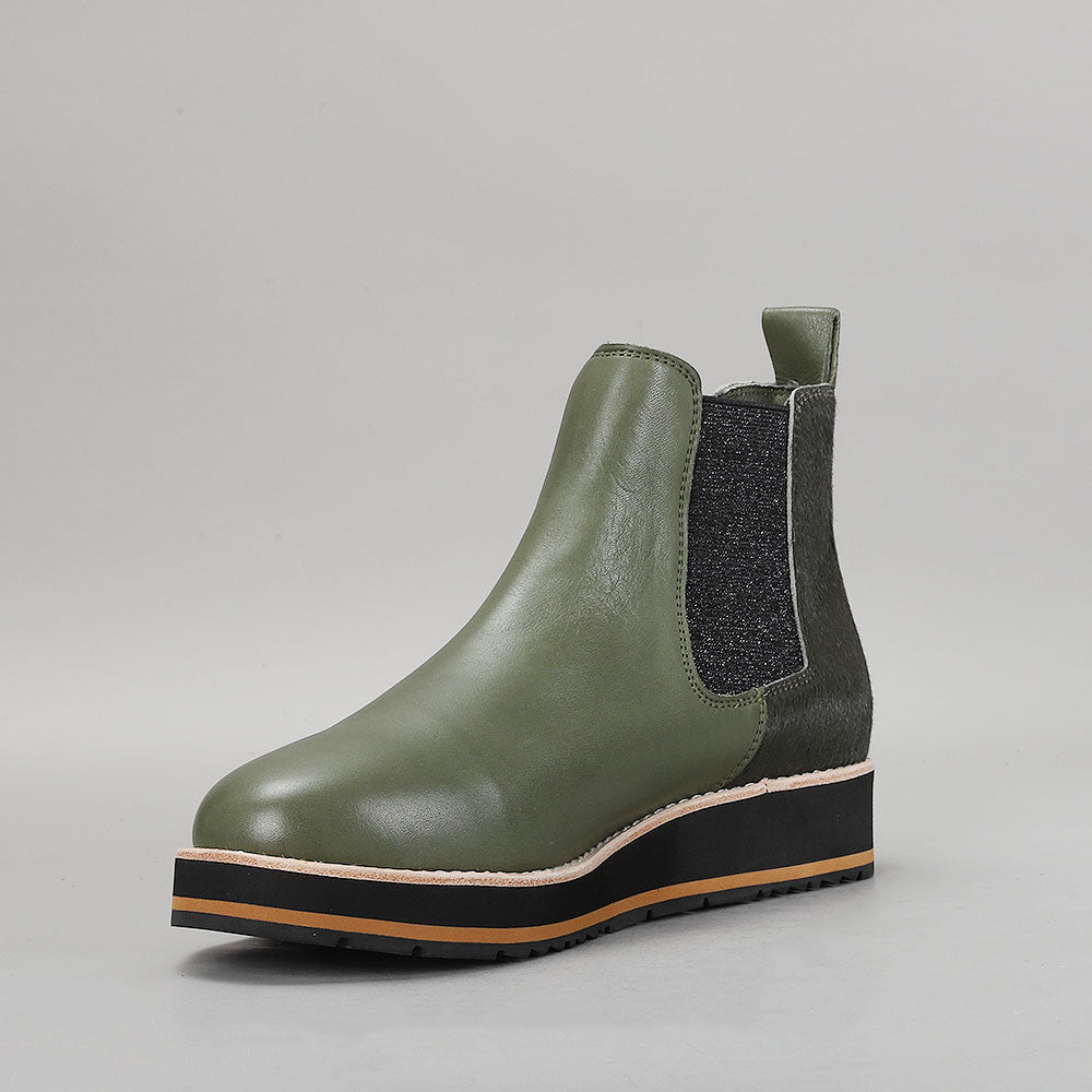 Sting - DK Olive Pony - LE SANSA