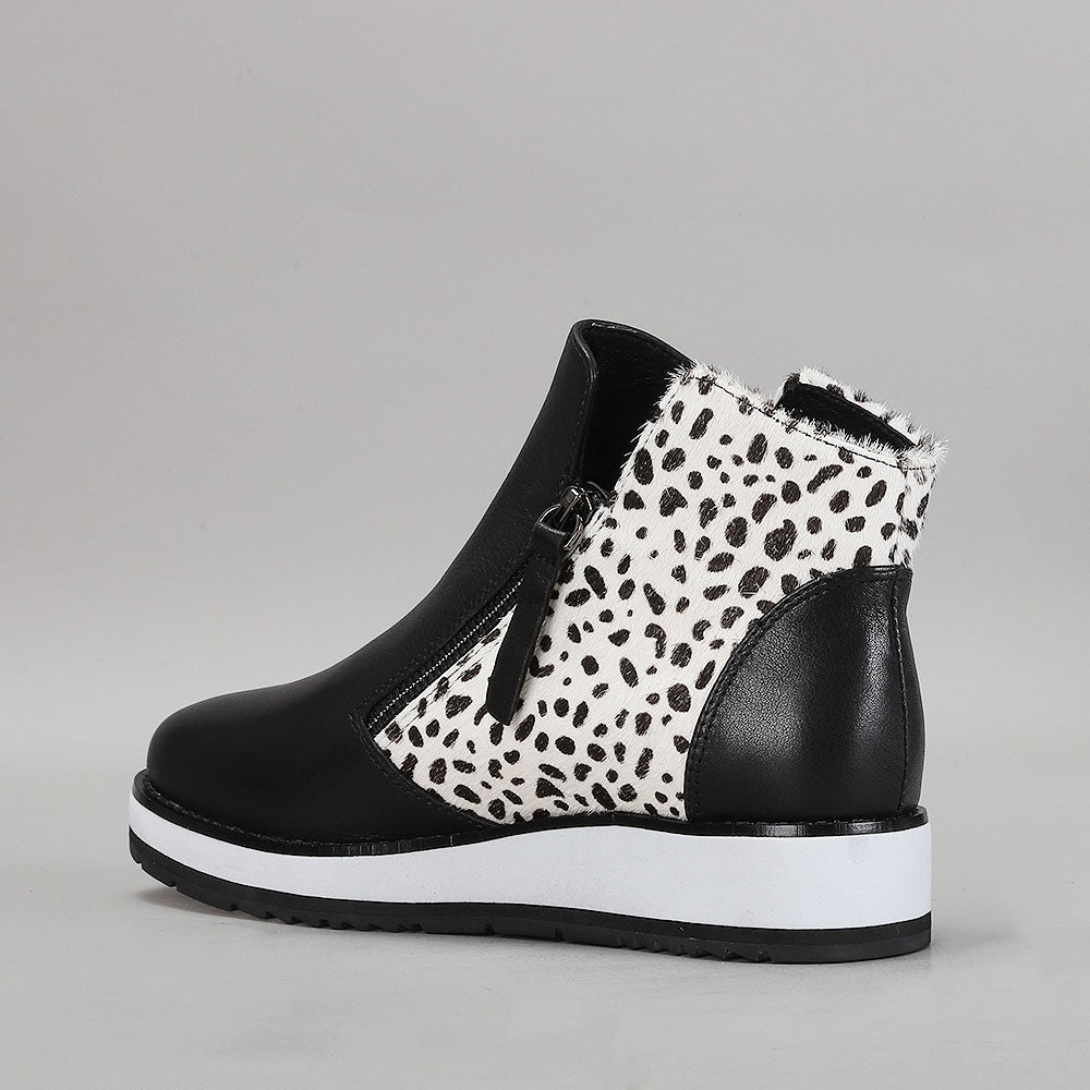 Storm - Black / Snow Pony - LE SANSA