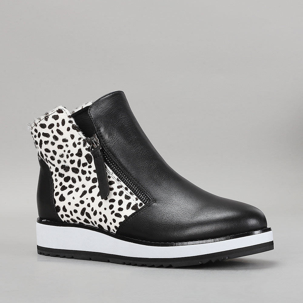 Storm - Black / Snow Pony - LE SANSA