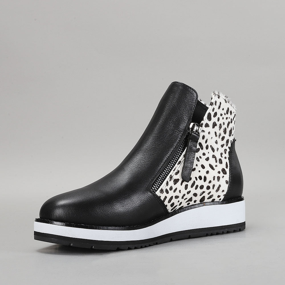 Storm - Black / Snow Pony - LE SANSA