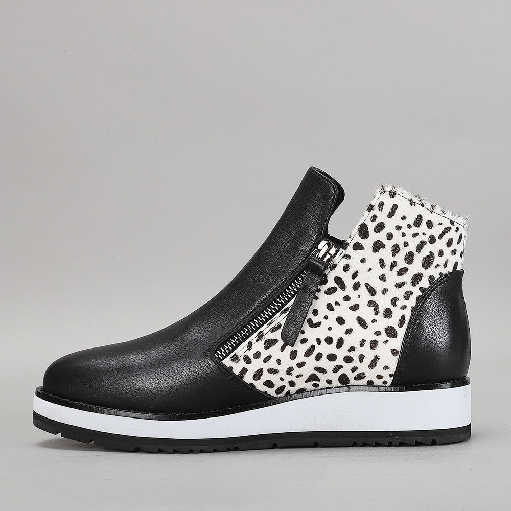 Storm - Black / Snow Pony - LE SANSA