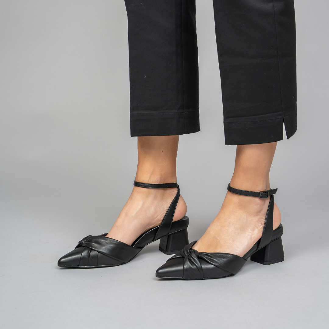 Hestia - Black - Naked Arches