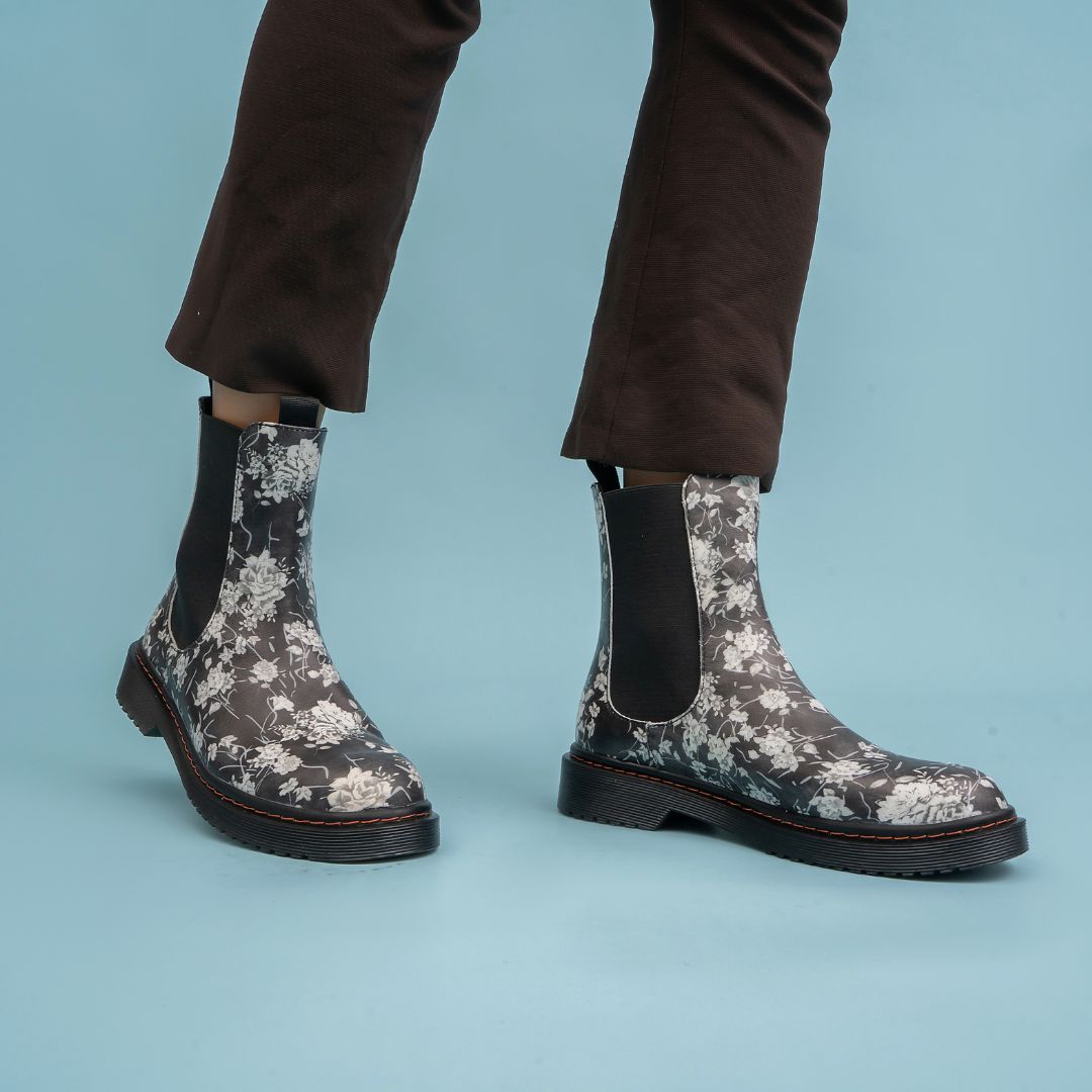 DINGO - Black Floral - LE SANSA