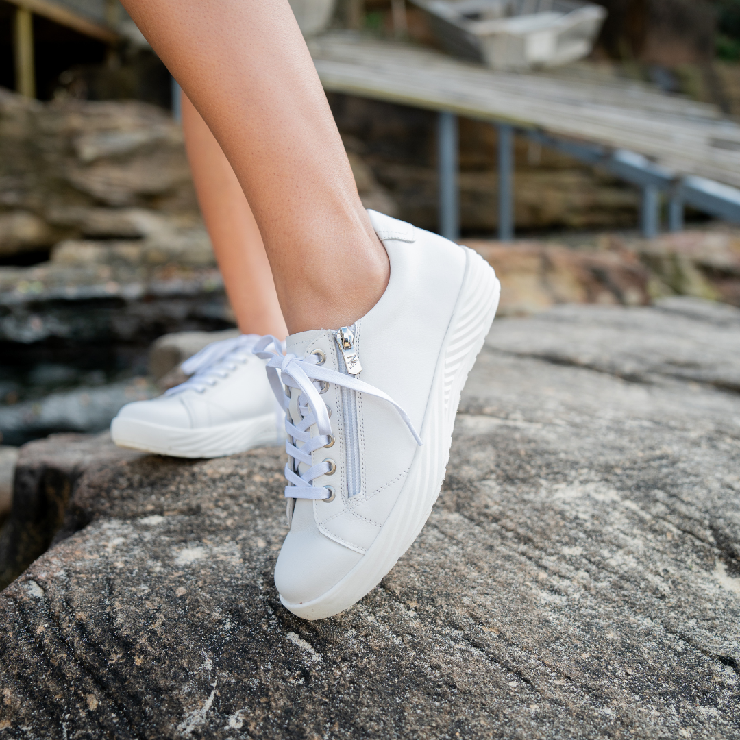 Alia - White - Naked Arches