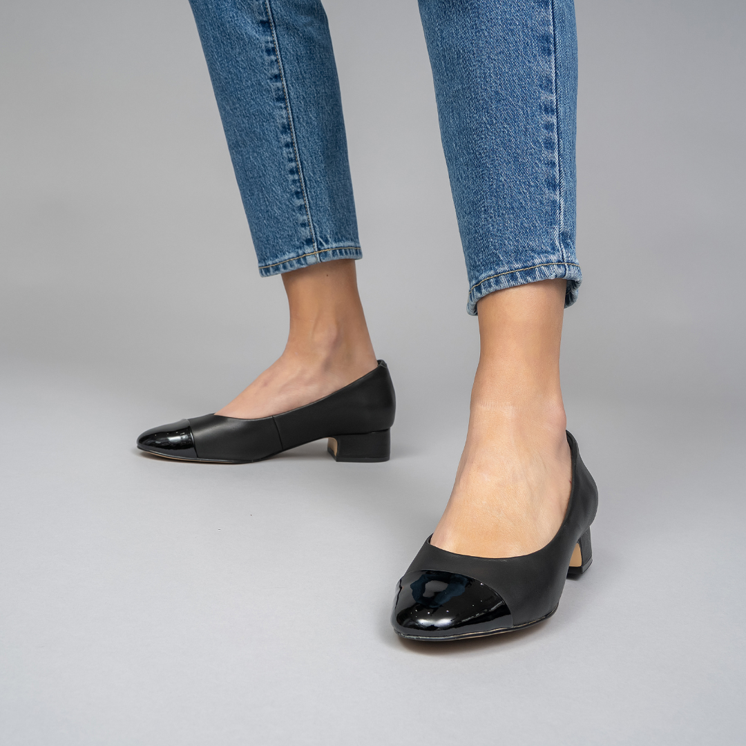Eliska - Black/Black Patent - LE SANSA