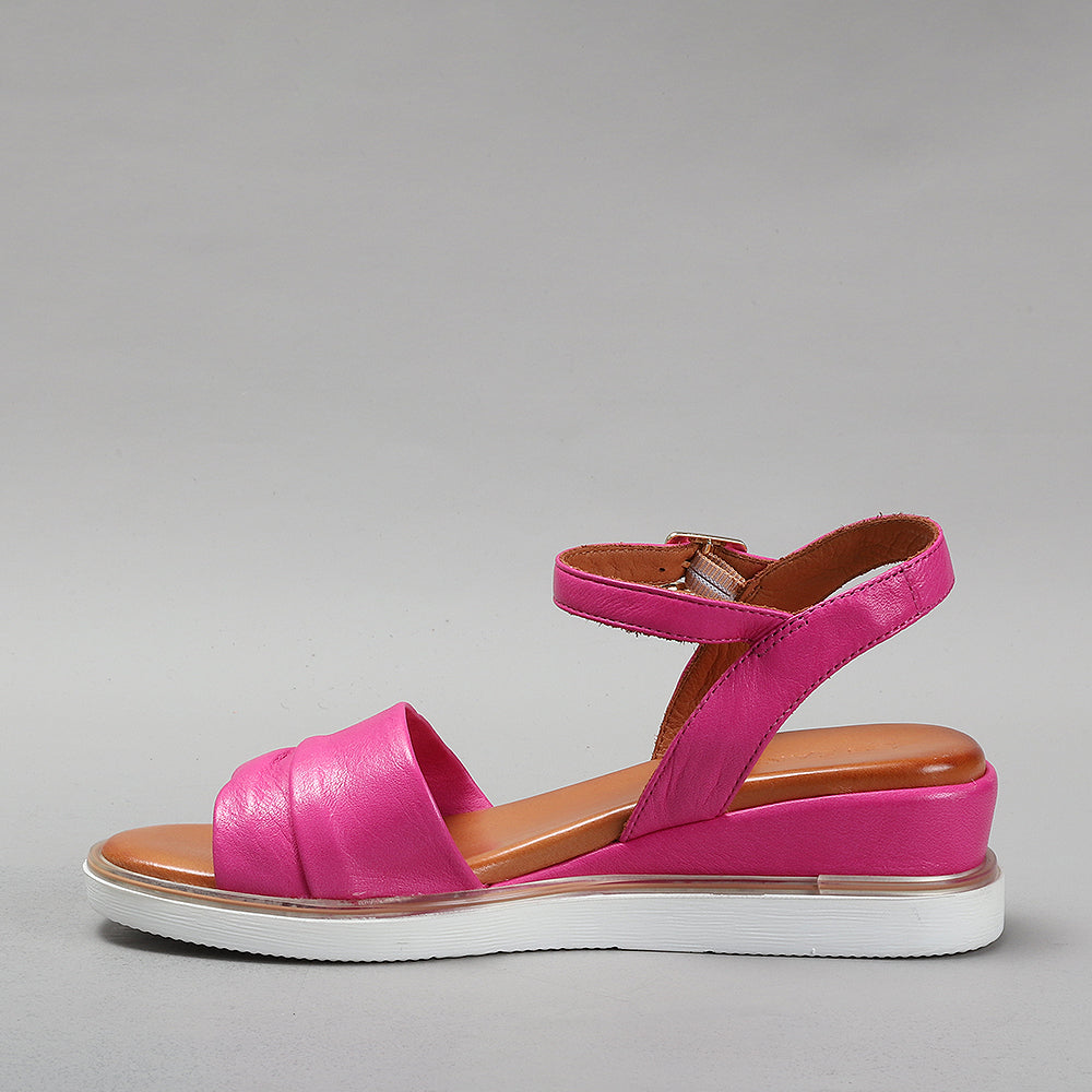 Tyler - Hot Pink - LE SANSA