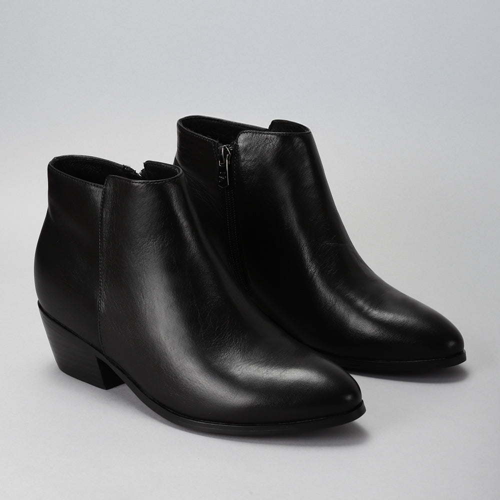 Arabella - Black - Naked Arches