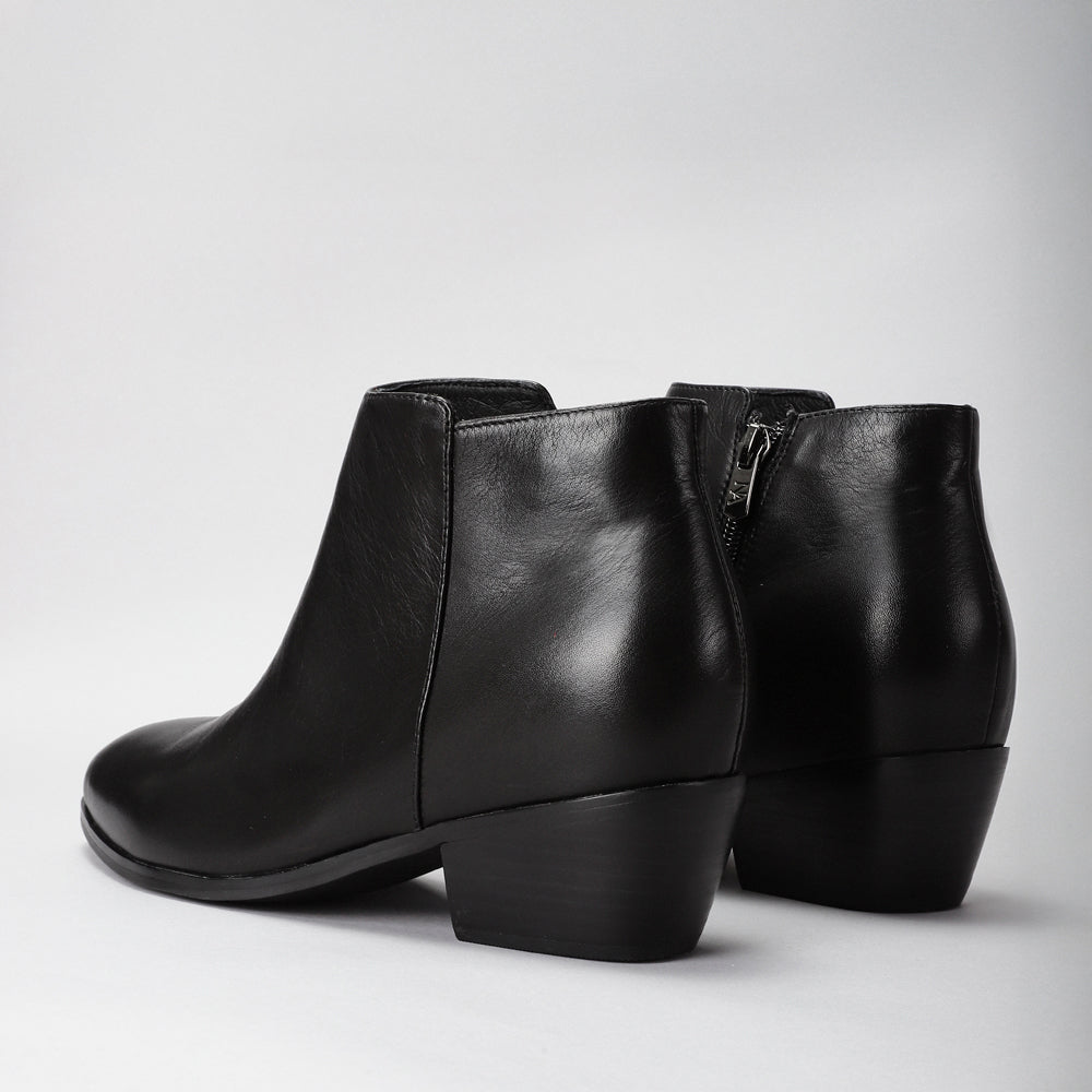 Arabella - Black - Naked Arches