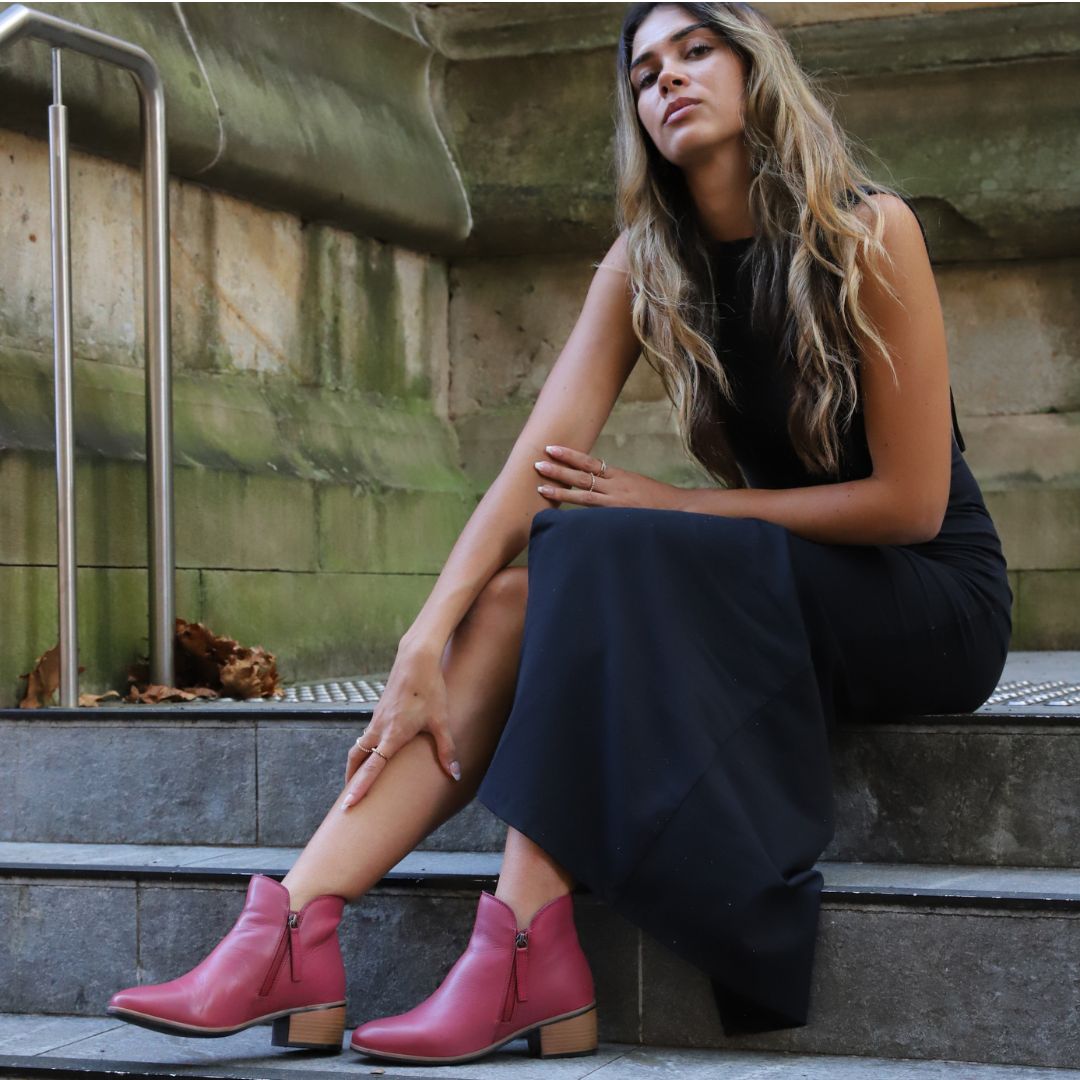 Oxley - Hot Pink - LE SANSA