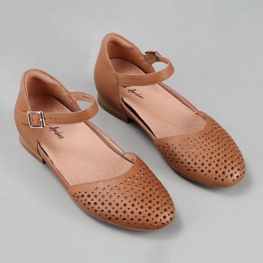 Winona - New Natur - Naked Arches