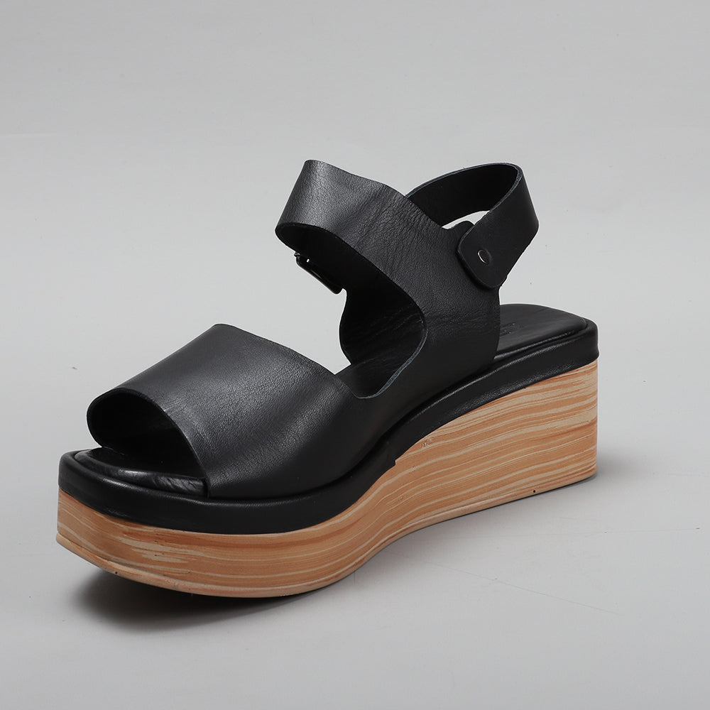 True - Black/Tan - LE SANSA