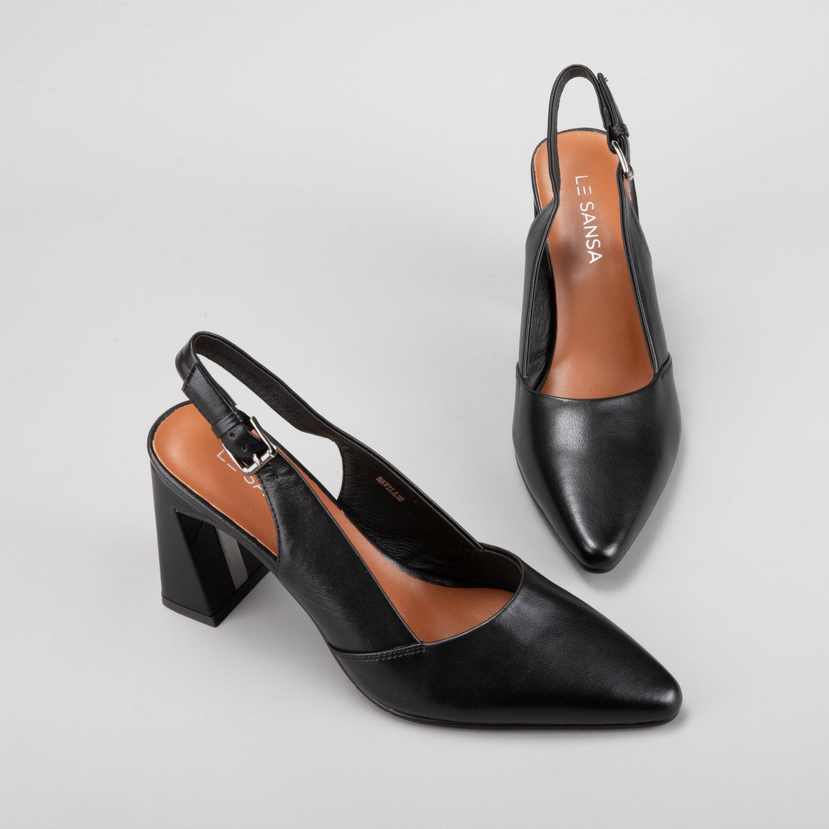 Navila - Black