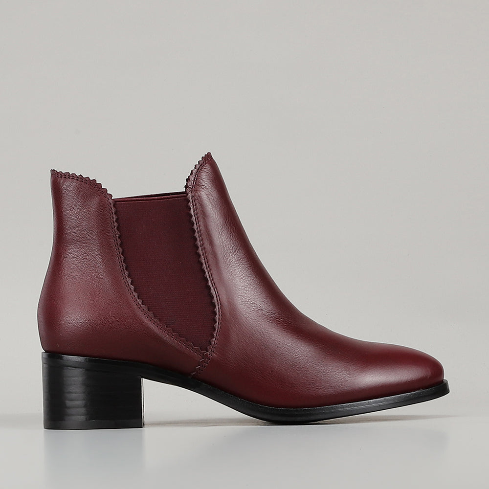 Rodeo - Burgundy