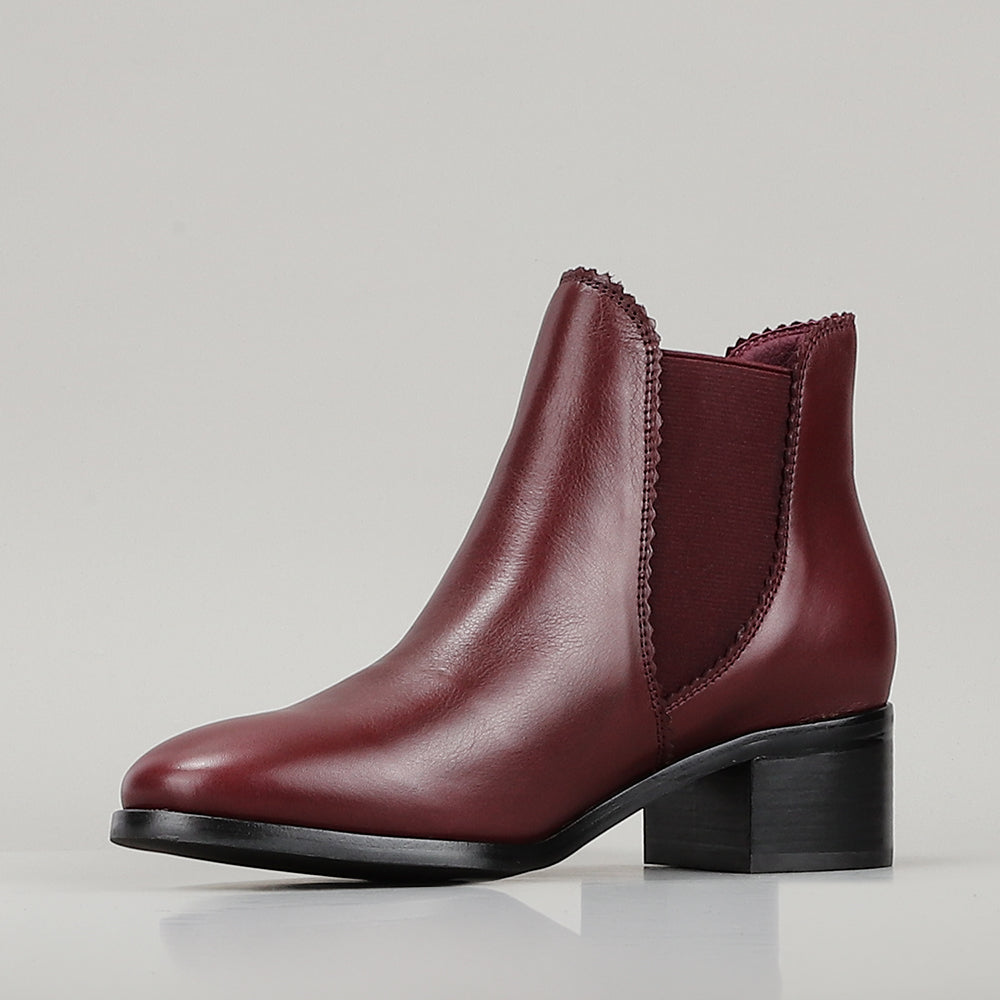 Rodeo - Burgundy