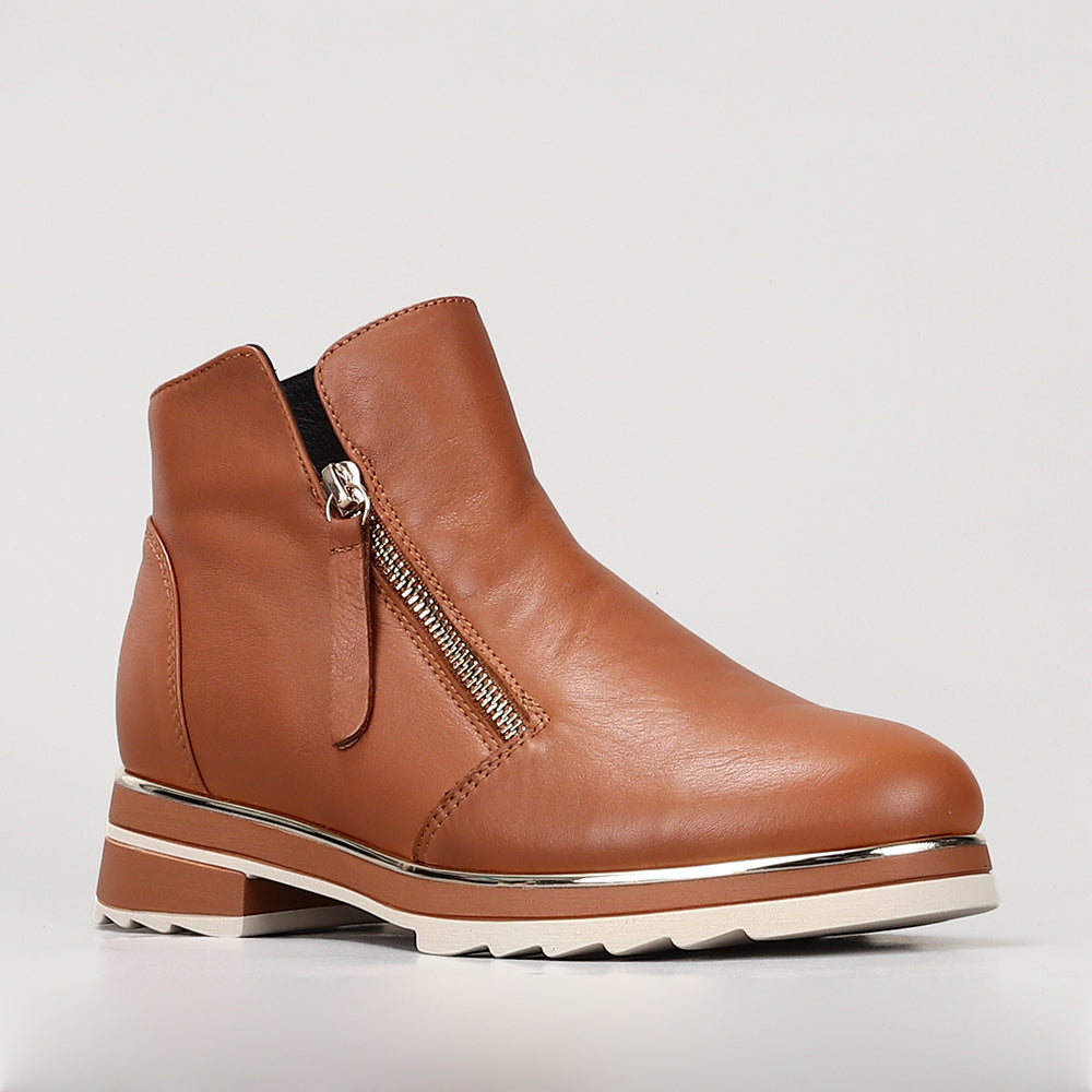 Basel - Tan - LE SANSA