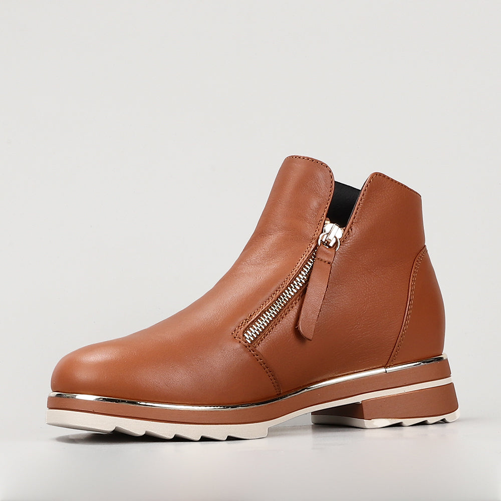 Basel - Tan - LE SANSA