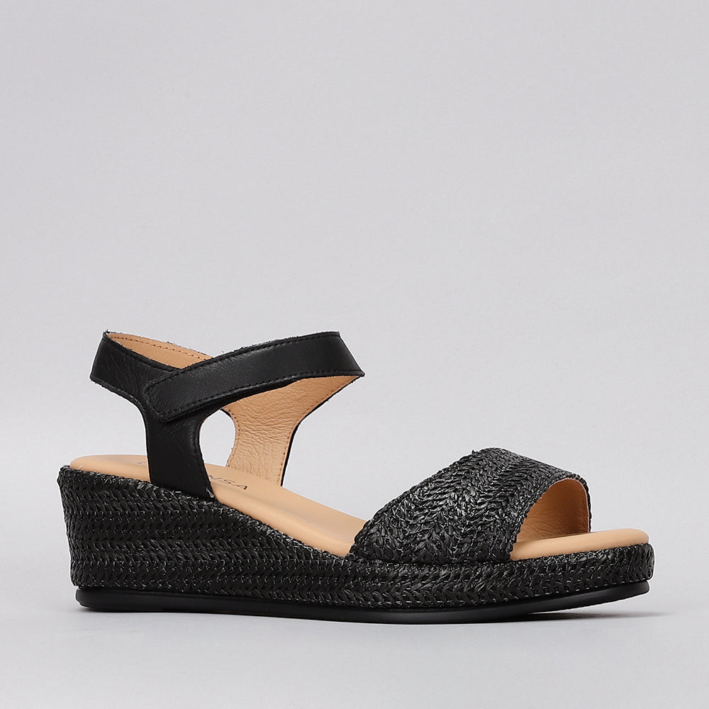 Pillia - Black
