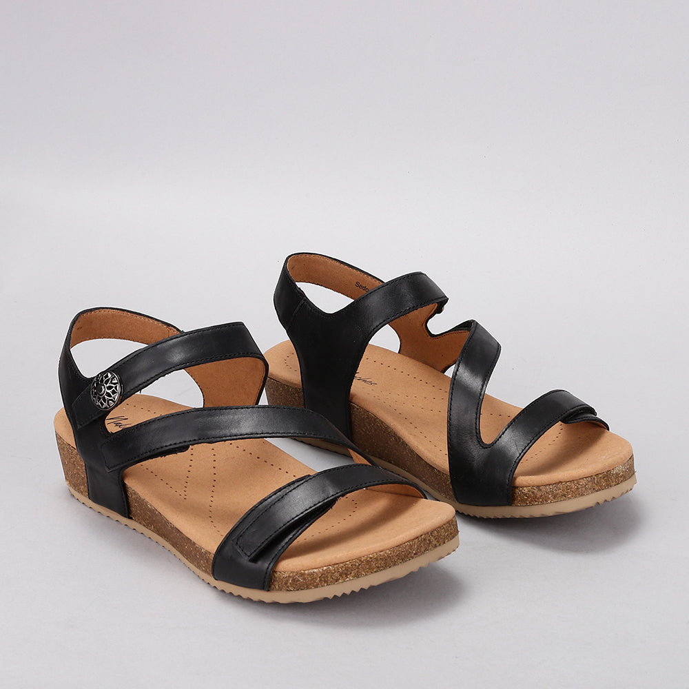 Sequoila - Black - Naked Arches